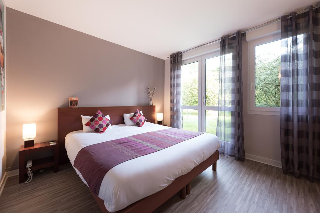 Latitude Ouest Hotel Restaurant & Spa Локронан Экстерьер фото