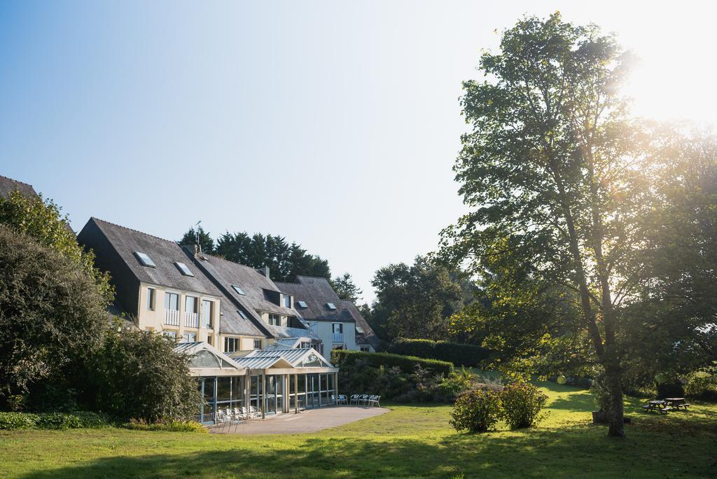 Latitude Ouest Hotel Restaurant & Spa Локронан Экстерьер фото