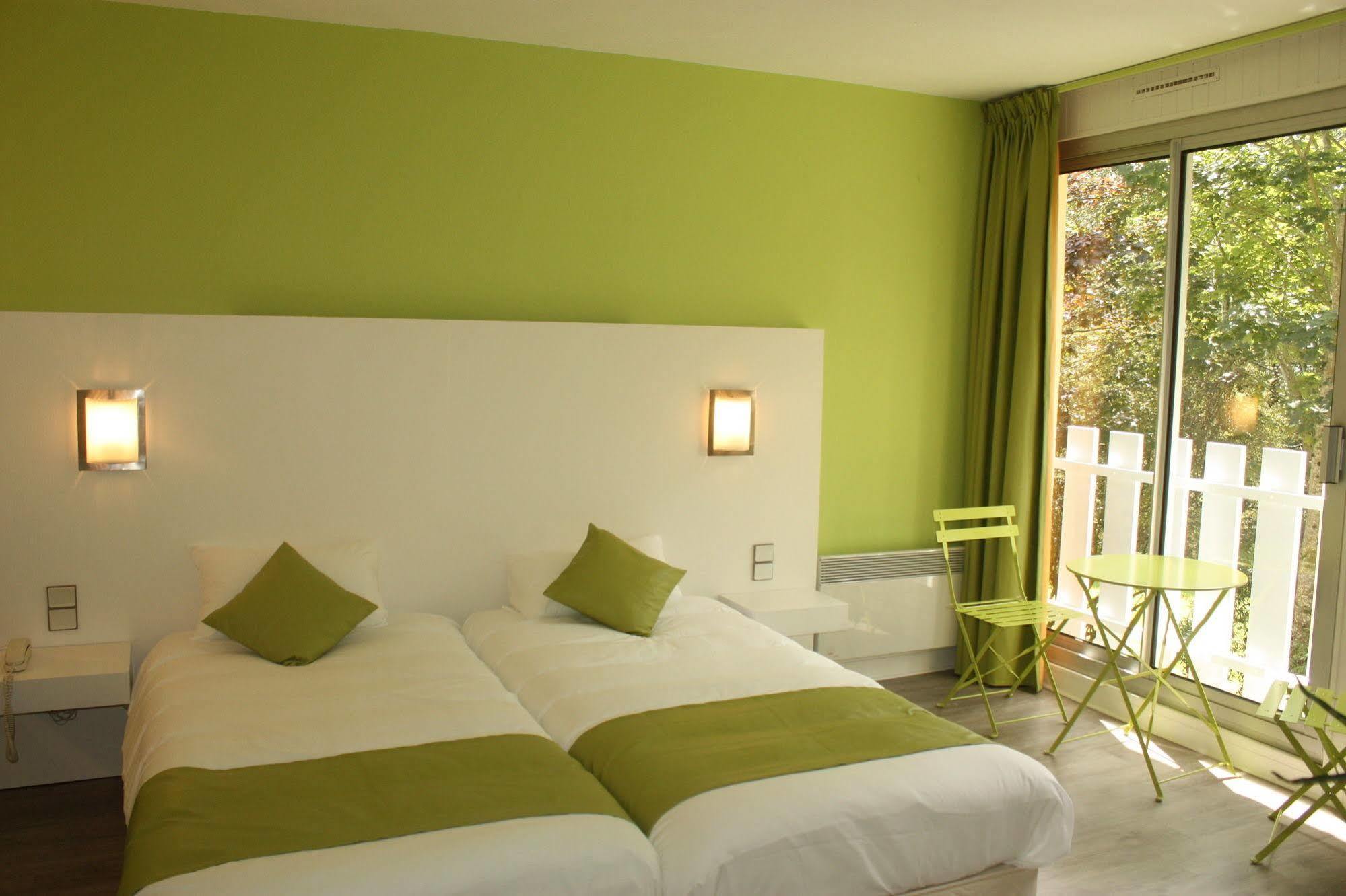 Latitude Ouest Hotel Restaurant & Spa Локронан Экстерьер фото